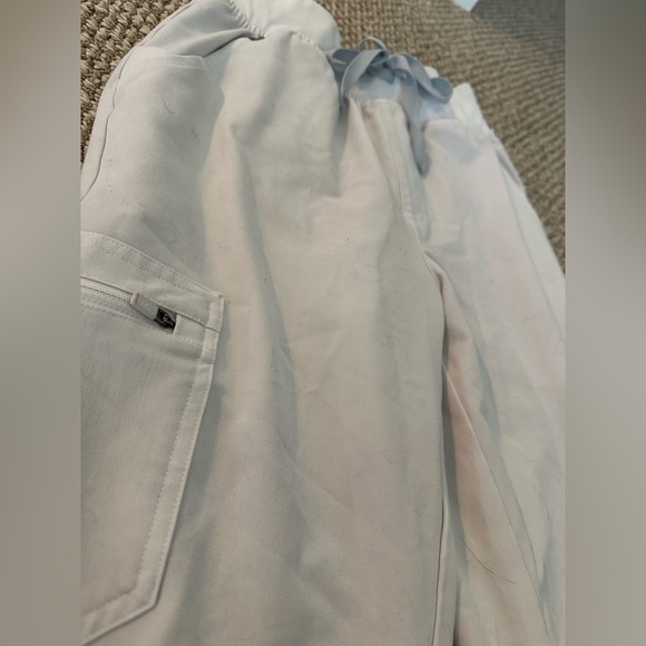 FIGS Women’s Jogger Style Scrub Pant - WHITE - Picture 2 of 5